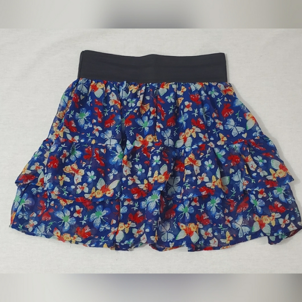 2 Antilia Femme Skirts Size Small